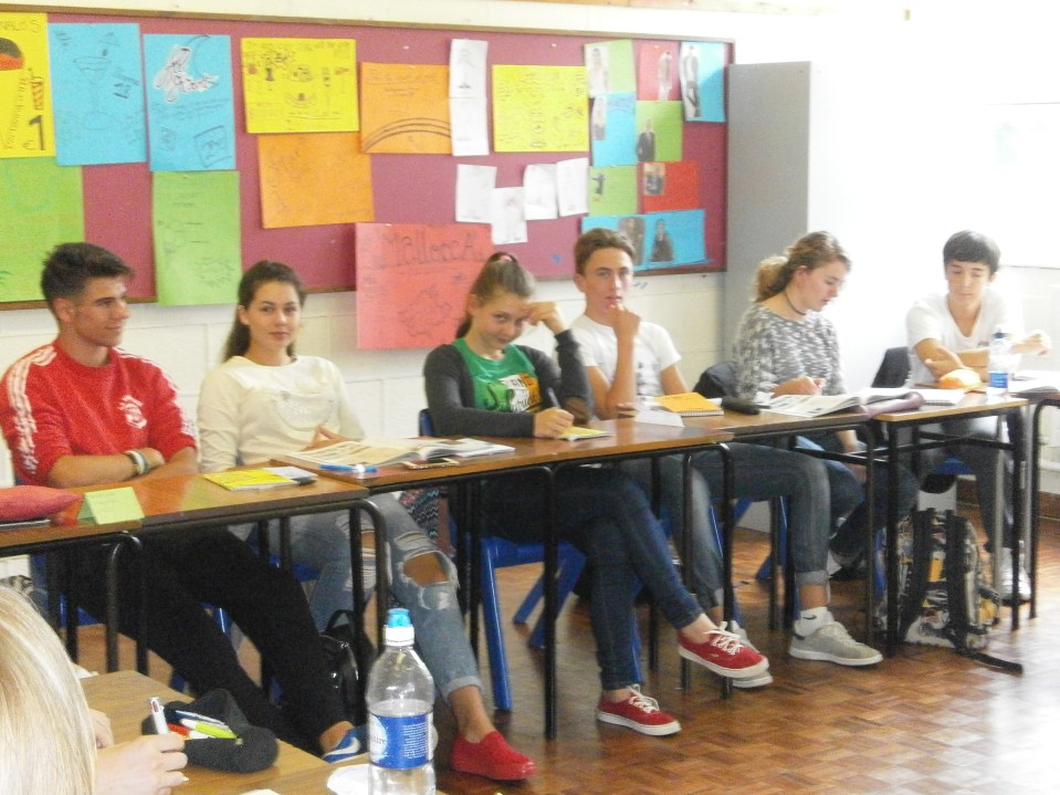 OLYMPUS DIGITAL CAMERA