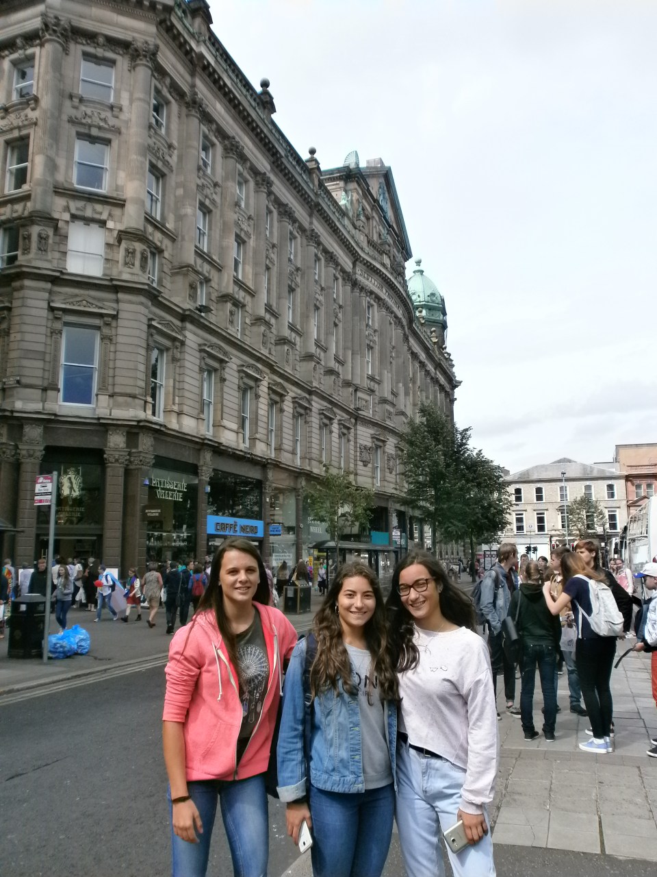 OLYMPUS DIGITAL CAMERA