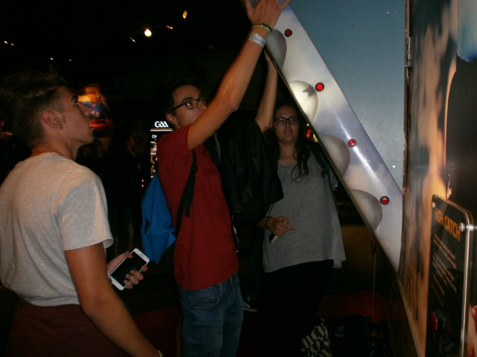 OLYMPUS DIGITAL CAMERA