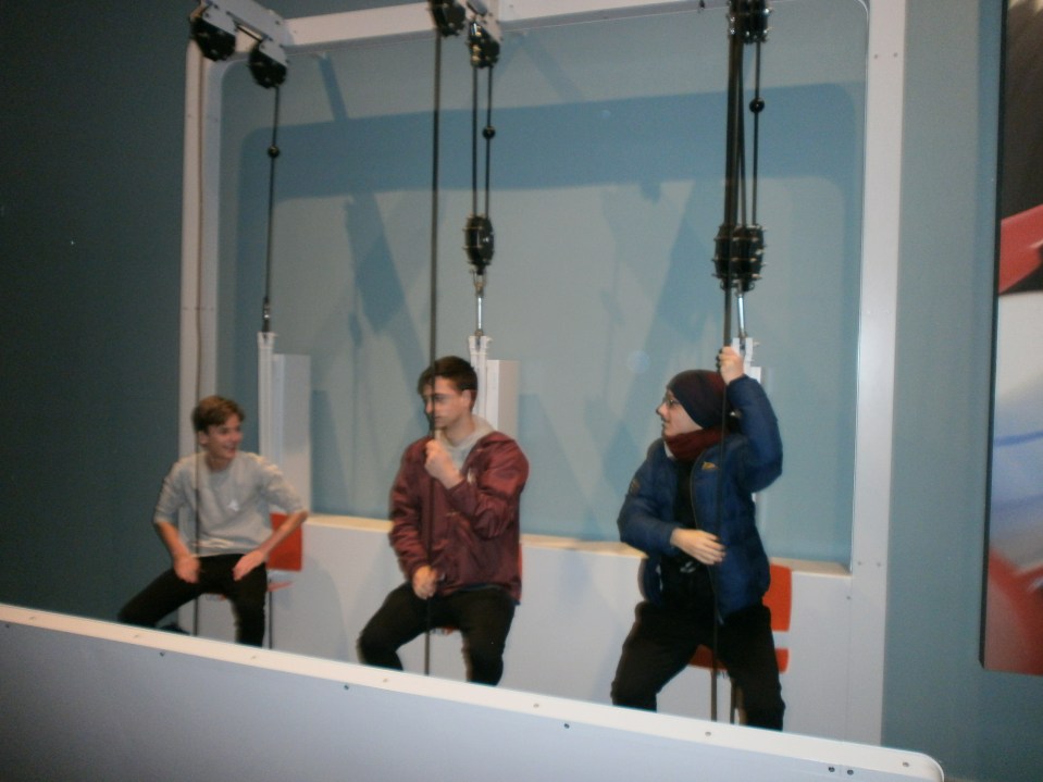 OLYMPUS DIGITAL CAMERA