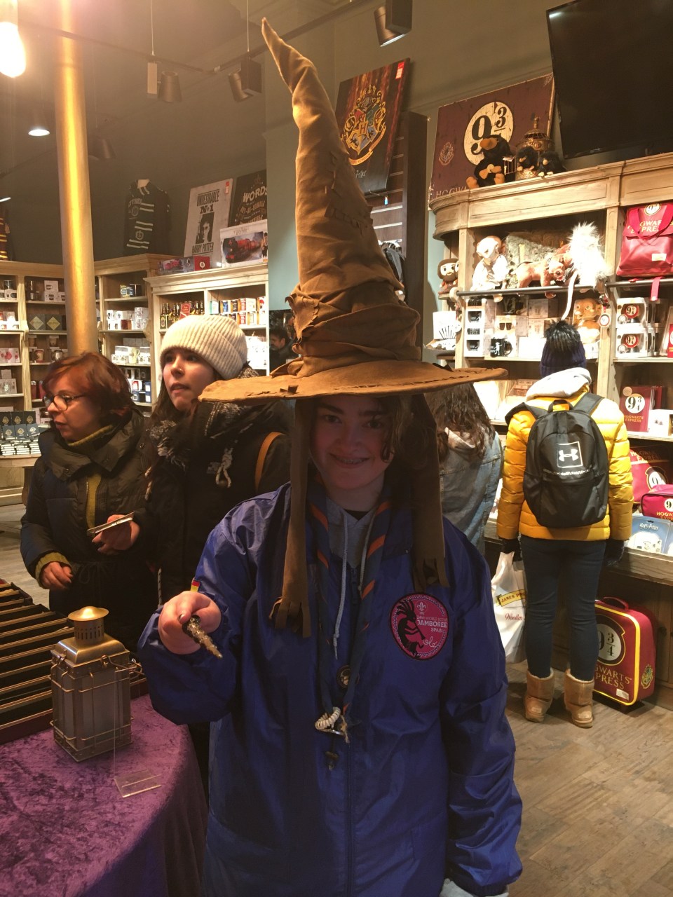 0AE79FDE-96D8-4F84-9399-6EC4B0446A8C