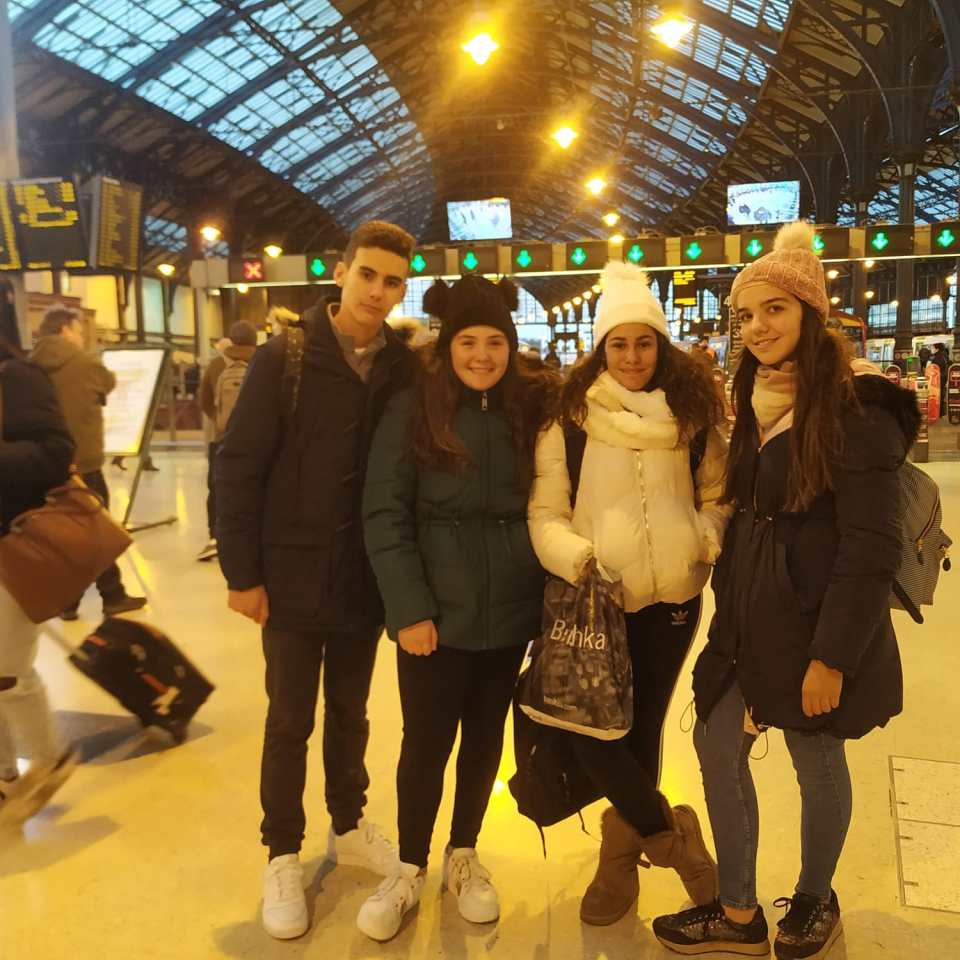 3E626D81-DD41-4EF3-A8A2-1278BB25C8FD