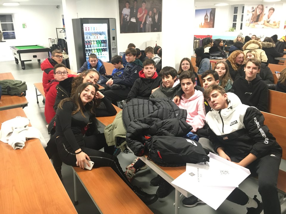 7D745A1A-F2BB-4661-B083-642464511A3B