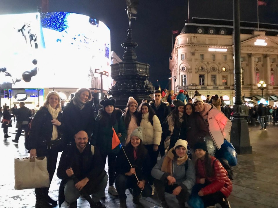 CCA3C3EF-D1CA-49D3-B296-4638103668EE